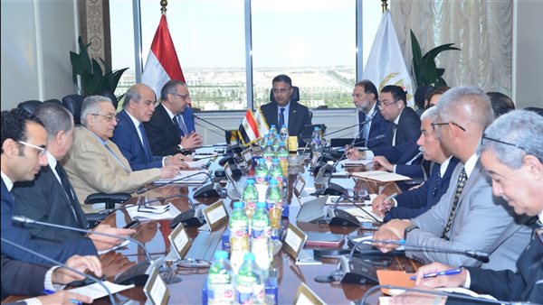 وزير التموين