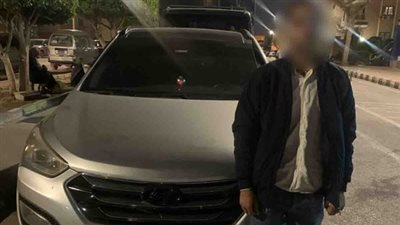  ضبط طالب صوّر نفسه خلال سيره أعلى الرصيف لـ الطريق البطيء بـ 6 أكتوبر 