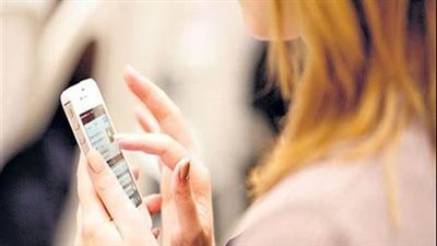 شاب يكتشف استغلال صورته في النصب على الفتيات عبر جروبات الزواج| بث مباشر