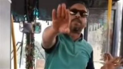 شتمتني وكانت هتكسر الزجاج.. أول تعليق من سائق النقل العام بعد تعديه على سيدة من ذوي الهمم