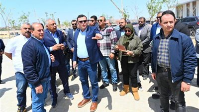 وزير الإسكان يشدد على سرعة الانتهاء من مشروع حدائق تلال الفسطاط