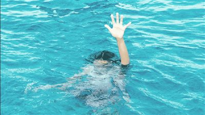 مصرع صغير غرقا في بحر الدخيلة بالإسكندرية