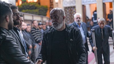 آخر ظهور للفنان سليمان عيد في عزاء المنتج صلاح حسن