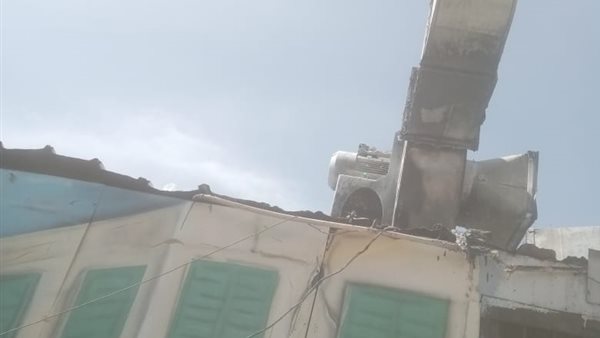 جانب من الحريق