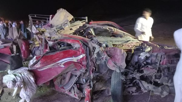 تصادم سيارتين 