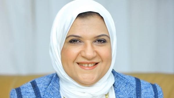  الدكتورة ولاء العقاد