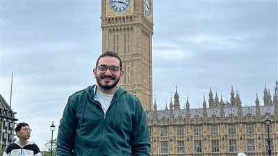 طبيب عين شمس صاحب مشاجرة محمد فؤاد عن هجرة الأطباء: فكرنا في كل الحلول إلا إننا نحسن وضعهم