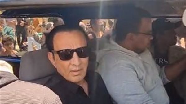 الإعلامي طارق علام