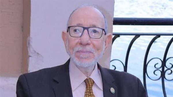 الدكتور مصطفى محمد