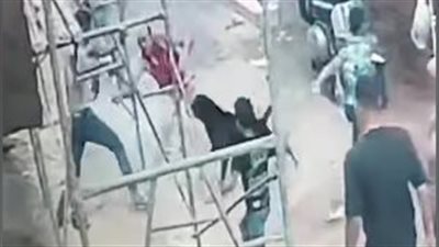 استخدموا خلالها كلبًا.. الأمن يفحص حدوث مشاجرة بالأسلحة البيضاء بين مجموعة من الأشخاص