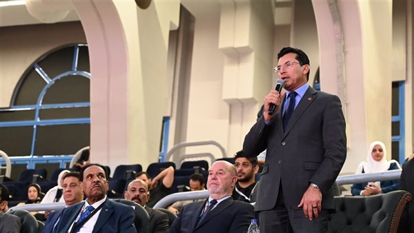 وزير الرياضة