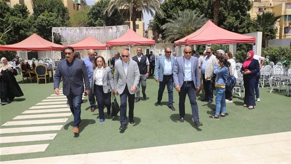 محافظ القاهرة - الدكتور