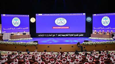  وزير الأوقاف يوجه رسالة للأئمة الخريجين بحضور السيسي: انطلقوا لخدمة المساجد وضيوف الرحمن بكل كرم وإنسانية