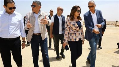 التنمية المحلية: منطقة الأهرامات شهدت نقلة بعد تشغيل مركز زوّار جديد وتسيير باصات كهربائية صديقة للبيئة