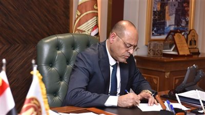 التقديم لمدة 5 أيام.. وزارة العمل تعلن توافر وظائف بالسعودية برواتب تصل لـ 4000 ريال