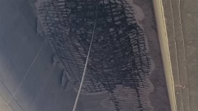 تصدع جزء من نزلة كوبري الإقليمي بالصف.. ومحافظة الجيزة: سيتم العمل على حل المشكلة| صور 