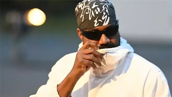 مغني الراب كاني ويست