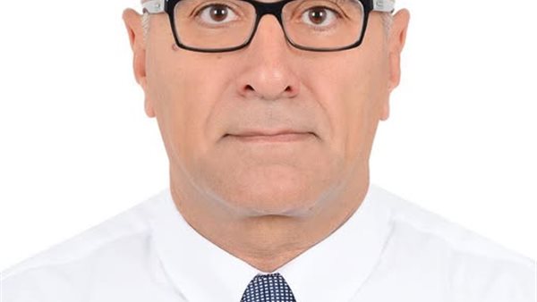 الدكتور حازم بيومي