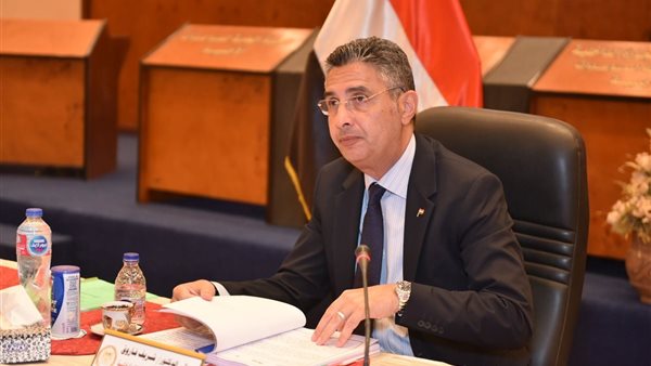 وزير التموين 