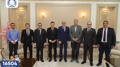 خطورة السوشيال ميديا والتضليل.. نقاش مفتوح بين وفد تنسيقية شباب الأحزاب مع طلاب جامعة الريادة بمناسبة ذكرى تحرير سيناء