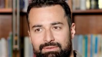 رد أحمد حاتم على ارتباطه بهنا الزاهد | فيديو 