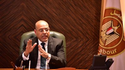 براتب 5 آلاف دولار.. وزارة العمل تعلن عن فرص عمل في لبنان بمجالات الزراعة