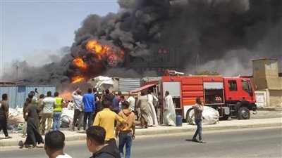 ارتفاع عدد المصابين بالاختناق إثر حريق مصنع بمدينة 6 أكتوبر إلى 9 حالات