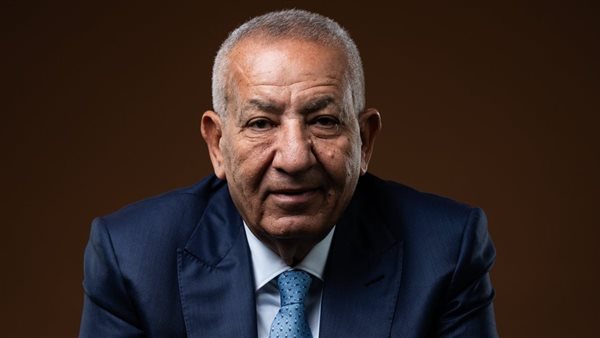 كامل أبو علي