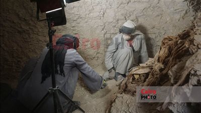 تماثيل وبقايا تابوت خشبي.. كشف أثري جديد للبعثة الإسبانية بالأقصر | صور 