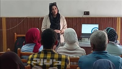 انطلاق أولى فعاليات دورة ريادة الأعمال بمركز شباب طيبة العوامية بالأقصر