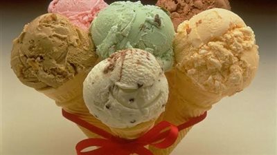 طرق سهلة لعمل الآيس كريم في المنزل بمكونات طبيعية.. حضريه في الخلاط بالفواكه