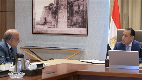 رئيس الوزراء ووزير