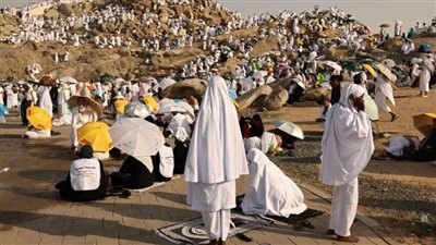 هيئة كبار العلماء السعودية تحرّم الحج دون تصريح | بث مباشر