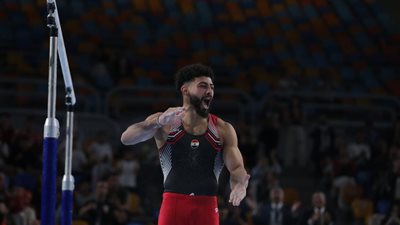 عمر العربي يتوج بذهبية كأس العالم للجمباز الفني على جهاز المتوازي