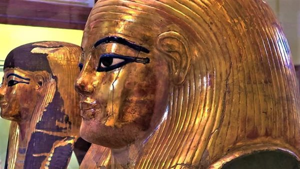  القناع الذهبي ليويا