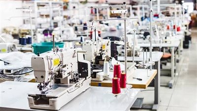  شراكة مصرية إماراتية لإنشاء أكبر وأول مصنع لتدوير الملابس والأقمشة المستعملة في مصر| خاص