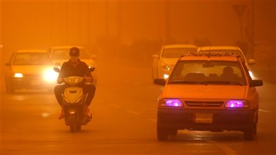 7 نصائح بسيطة للقيادة خلال العواصف الترابية.. تعرف عليها