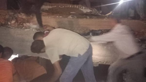 عقار أسيوط المنهار