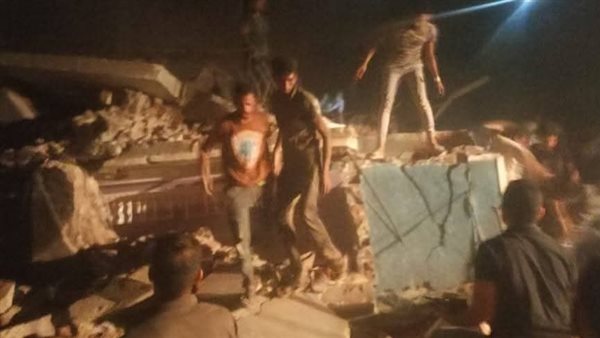 المنزل المنهار في