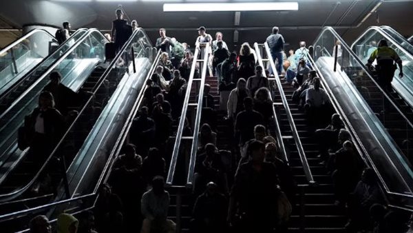 انقطاع الكهرباءعن