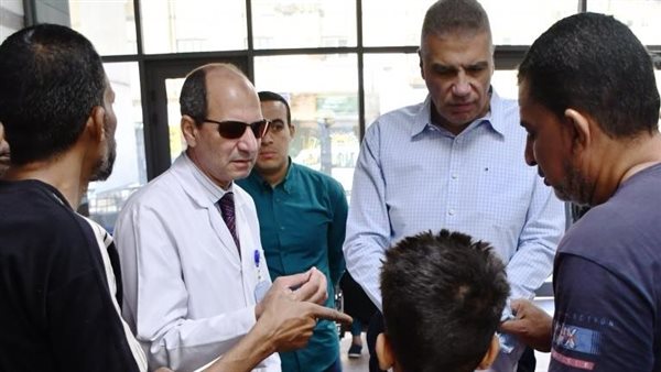 محافظ أسوان