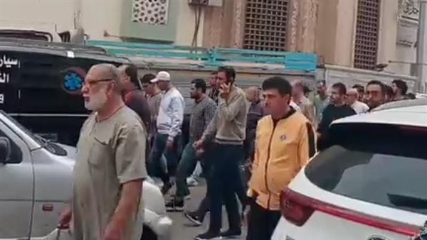 تشييع جثماني سيدة