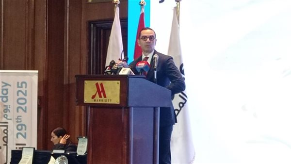 وزير الاستثمار خلال