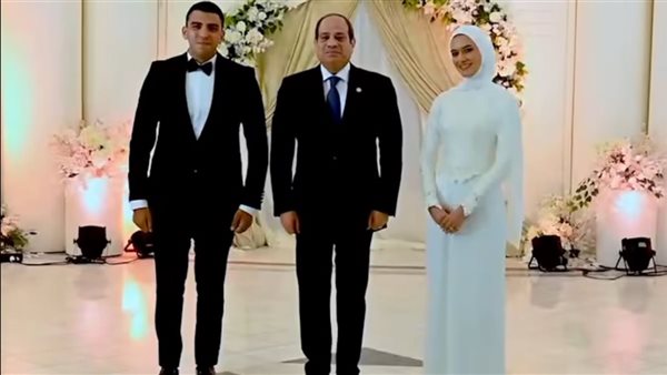 الرئيس السيسي وابنة