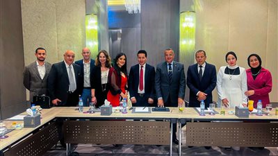 خلال مشاركته في مؤتمر دبي.. محافظ جنوب سيناء يستعرض الاستراتيجية الاستثمارية الجديدة لتطوير المحافظة