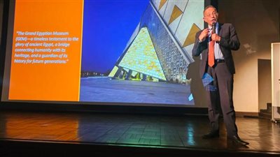 رئيس المتحف المصري الكبير في اليابان للترويج له قبل الافتتاح الرسمي| صور