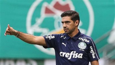 بالميراس يكشف حقيقة اقتراب مدربه من قيادة منتخب البرازيل