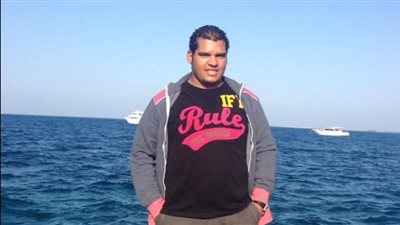 بعد 5 أشهر من رحيل شقيقه.. وفاة طبيب بسكتة قلبية في إسنا بالأقصر