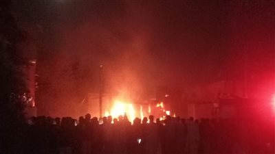 نشوب حريق بمحطة وقود في قرية بني صامت بالمنيا