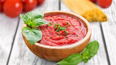 طريقة عمل صلصة الفتة باللحمة.. سر الطعم الأصلي